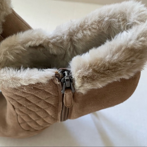guess High Heel Platform Quilted Suede Faux Fur Ankle Booties, Tan , Size 10 - Picture 5 of 8